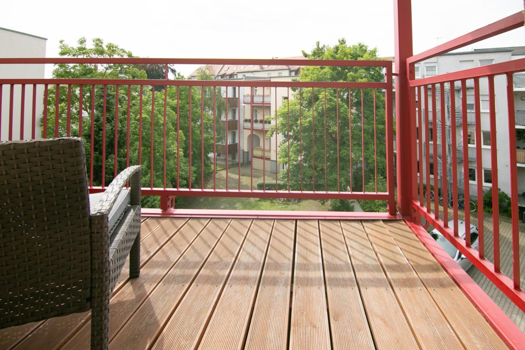 2 Zimmer, Bett Und Schlafsofa, Balkon, Waschmaschine L Leipzig Eksteriør bilde