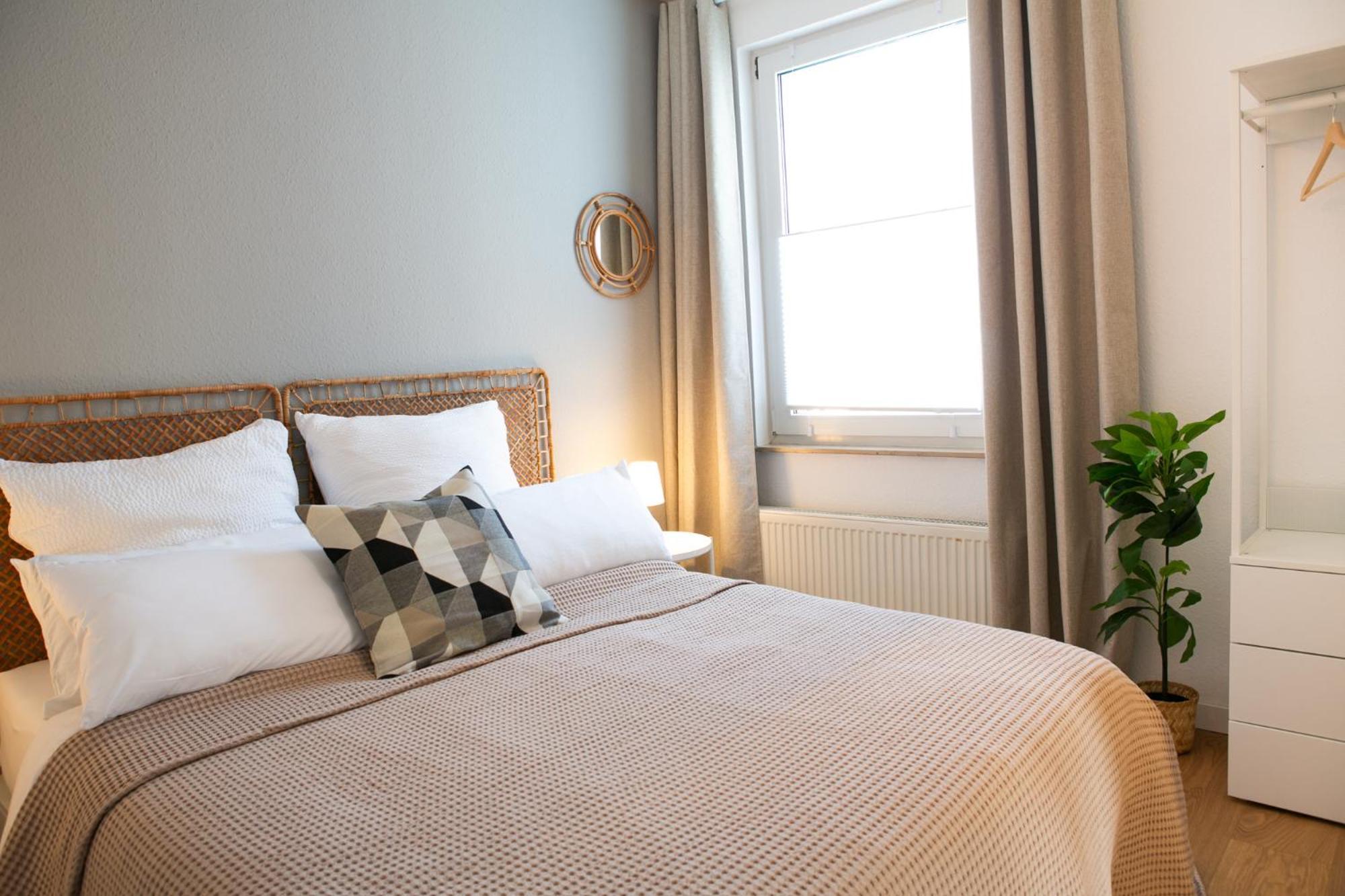 2 Zimmer, Bett Und Schlafsofa, Balkon, Waschmaschine L Leipzig Eksteriør bilde