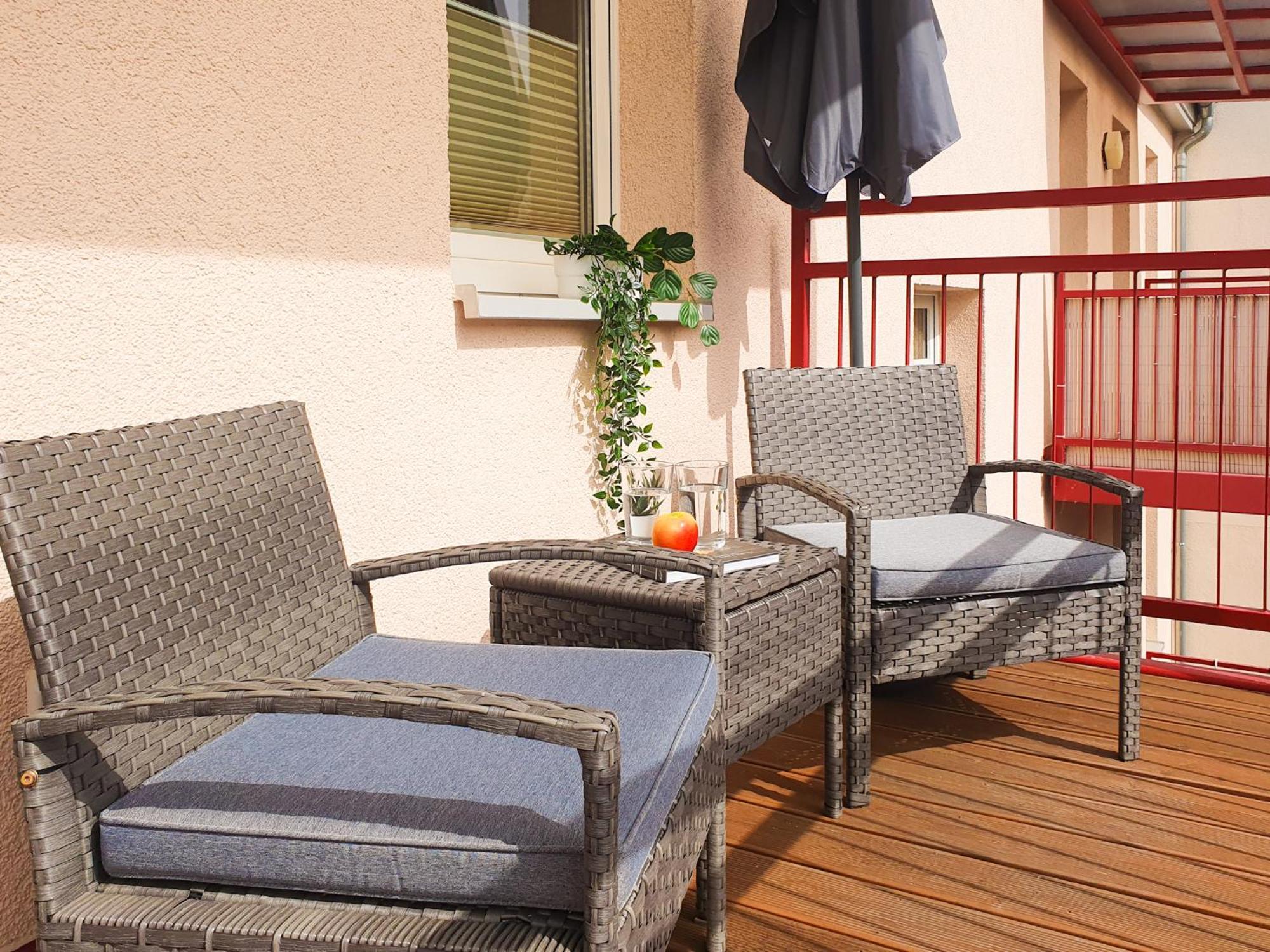 2 Zimmer, Bett Und Schlafsofa, Balkon, Waschmaschine L Leipzig Eksteriør bilde